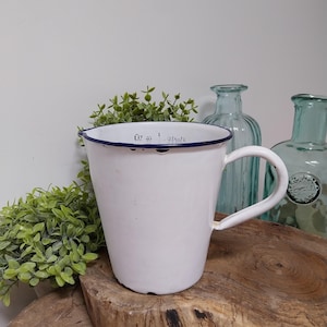 Vintage enamel measuring jug, enamelware, kitchen, kitchen Jug, kitchen decoration, Enamel Kitchen, Country Kitchen