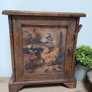 Trälåda med 12 ägg: Dekoration i lantlig stil, vintage kycklingkonst