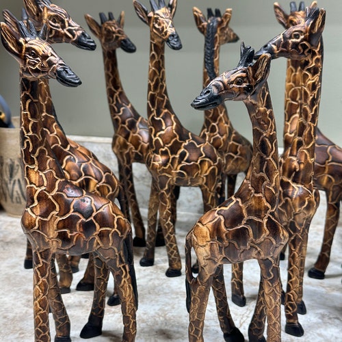 Hand‑carved Jacaranda Giraffe — Beautiful Kenyan Craftsmanship - Etsy