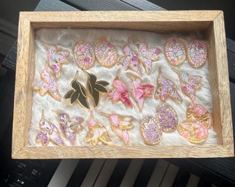 Floral Hummingbird Cabochons, Earring Centers, Beading Supplies
