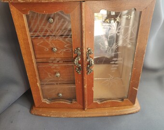 Vintage Etched Glass Jewelry Box