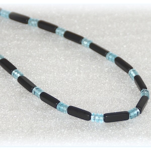 kurze Kette schwarz türkisblau, Collierkette schick zeitlos