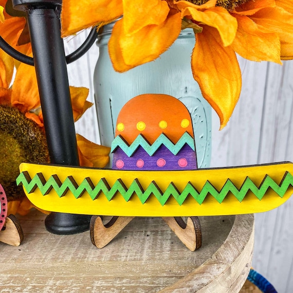 Cinco de Mayo Tiered Tray Decor: 3D Sombrero, Mini Signs