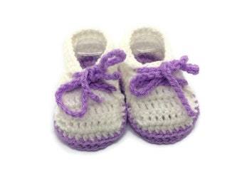 Annuncio del bambino, mocassini per neonati, regalo per i nuovi genitori, rivelazione della gravidanza, scarpe da ginnastica all'uncinetto, regalo per il nuovo bambino, idee per il baby shower, regali per la neonata