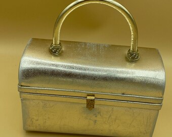 Vintage Gold tone Box Top Handle evening bag.  Made by Meyers in the US   Gold clasp and handle