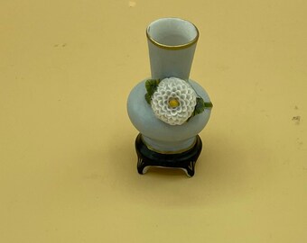 Vintage Miniature  Vase on Pedestal with White flower  Made in Occupied Japan