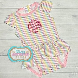 May include: A rustic wooden sign with the text "Welcome to our home" in white lettering. The sign features a distressed finish and a simple, inviting design, perfect for a front porch or entryway.