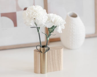 Stem vase for your fresh flowers. Handmade in France