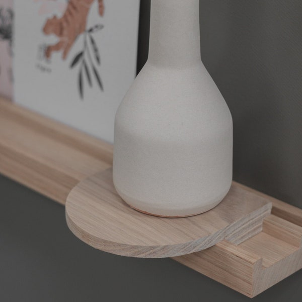 Set for our Méga-poses shelves in solid chestnut wood. Handmade in France