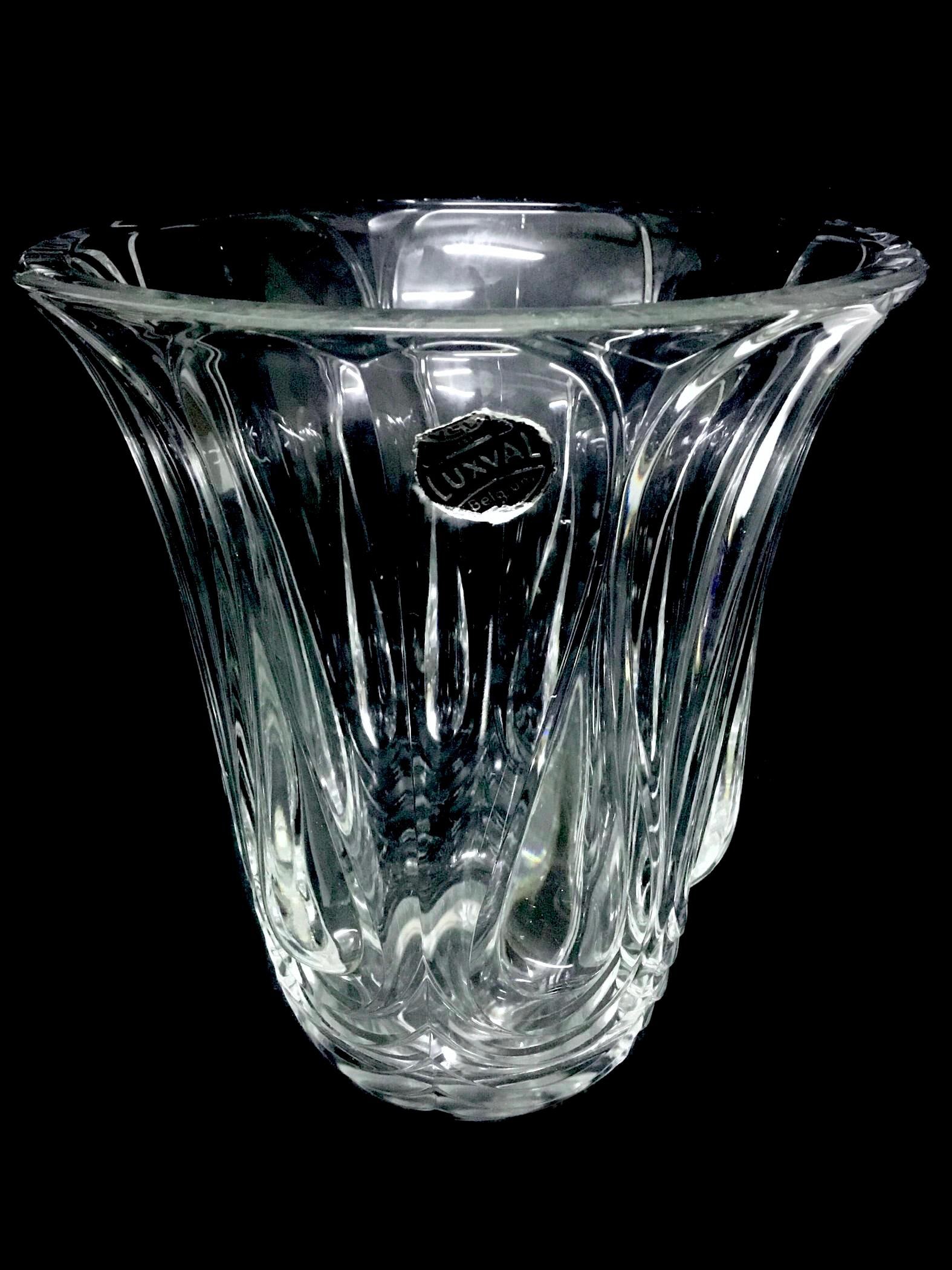 レリーフ曲線が施された Luxval Val St Lambert クリスタルの