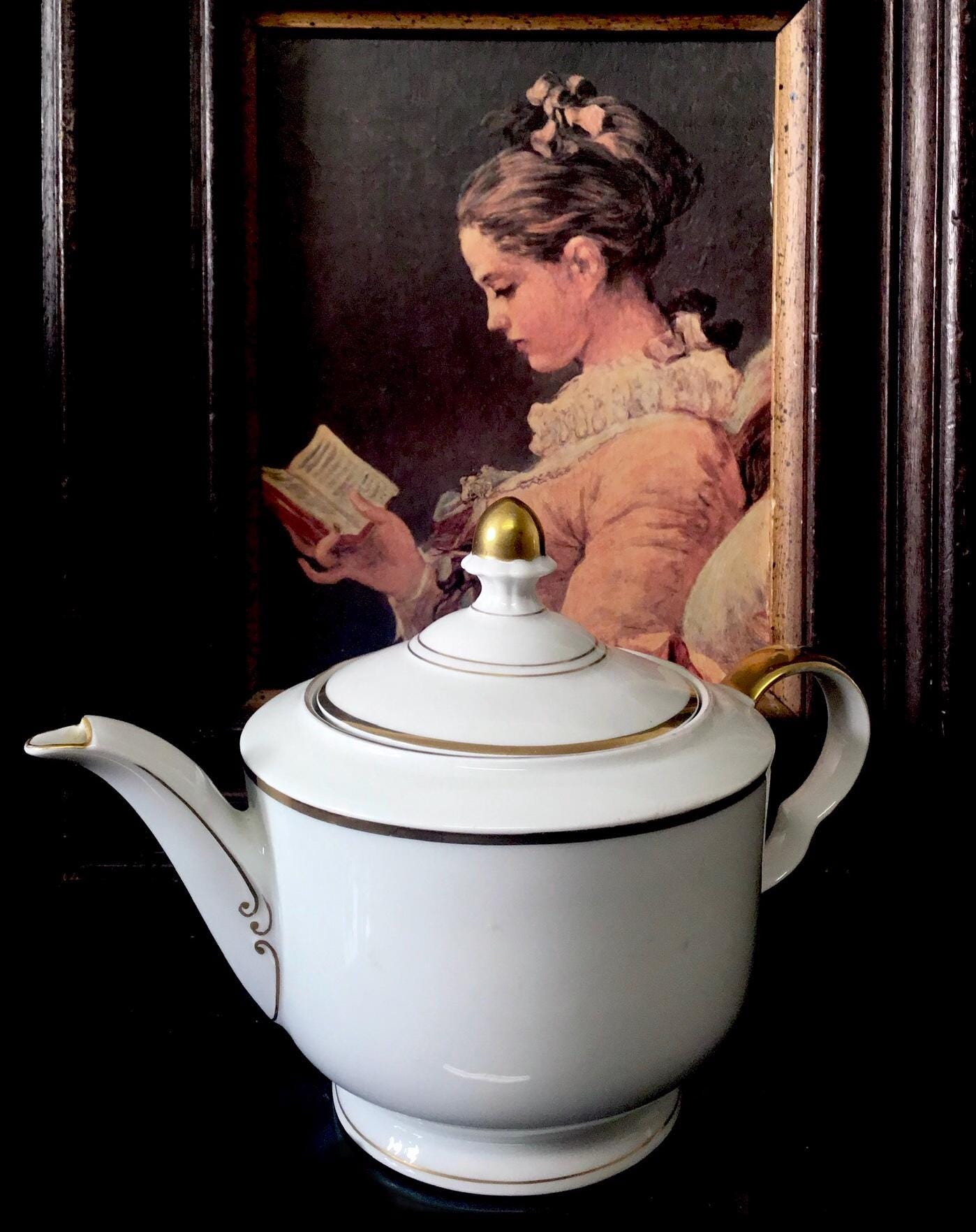 P A Arzberg Bavaria antique teapot in white color with golden details. Art nouveau style