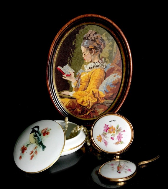 Vintage Limoges Porcelain Set: Floral Powder Compact, Jewelry Box  display picture 1