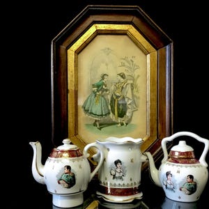 Limoges porcelaine de Luxe Fernand Deshoulières vintage small Teapots with Napoleon and josephine