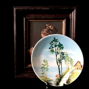 Italian porcelain vintage wall plate porcelain.
