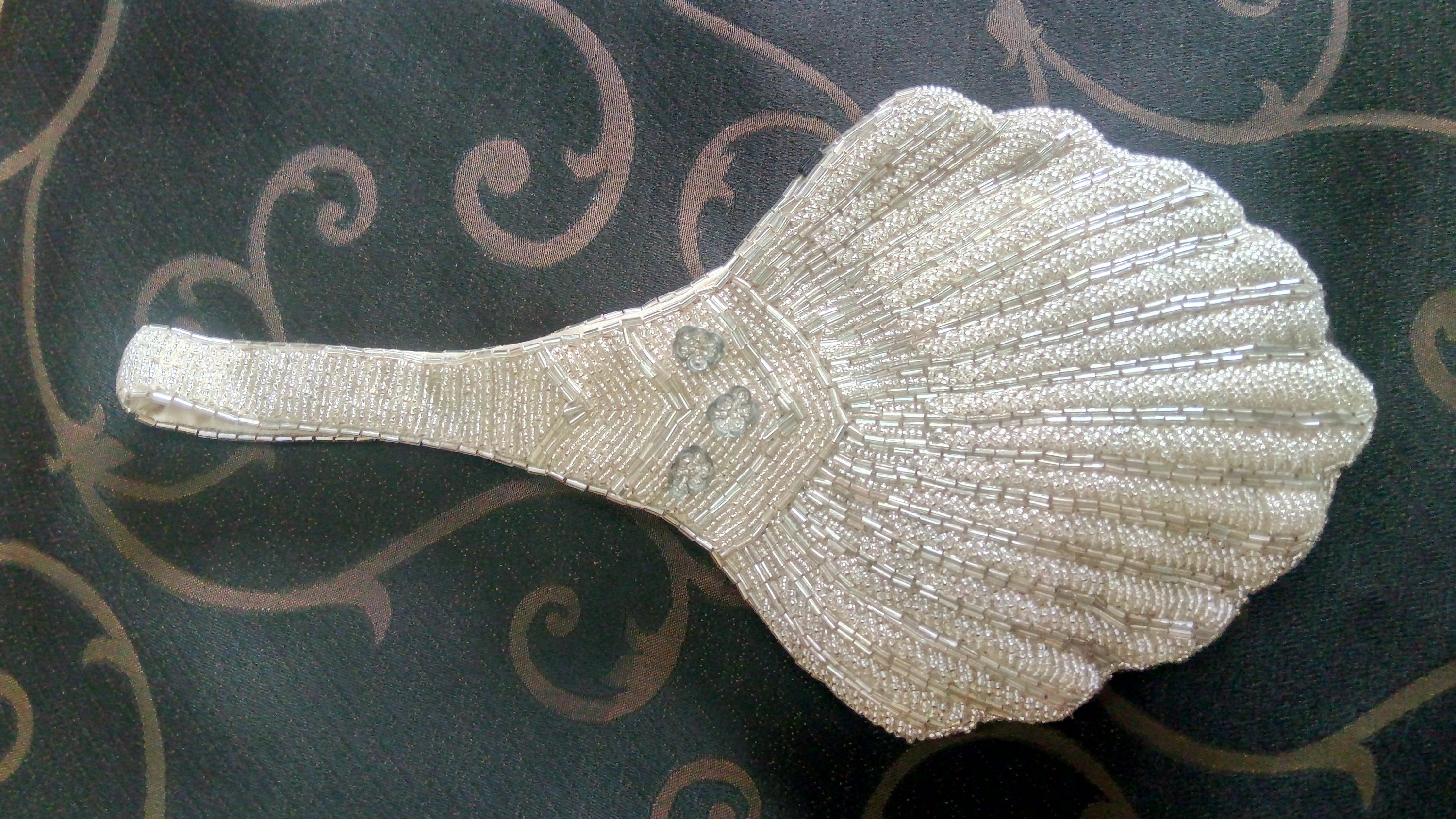 Bridal Clutch, Wedding Clutch, Shell Shaped Beaded Wristlet,Couture Silver Bead Bag,Art Deco Bride Purse,Designer Statement Piece