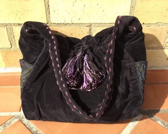 Sac à bandoulière en velours, cadeau pour elle, fourre-tout en velours noir, fond souple hippie vegan des années 70, look ethnique balinais, sac gothique noir