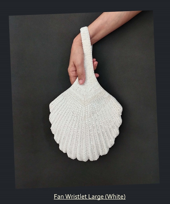 Large Wedding Bag, Unique Shell Shaped Beaded Wristlet, Beach Wedding Purse, Seaside Wedding Gift for Bride, Art Deco Bridal Clutch