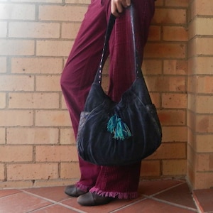 Lange Schulter Samt Tasche, Crossbody Samt Tasche, Moss Grün Vintage 70er Jahre Vegan Hippie