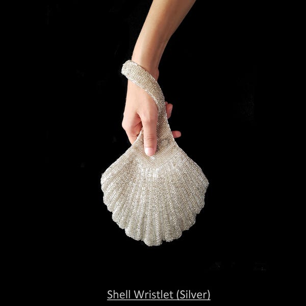 Bruids clutch, bruiloft clutch, schelpvormig schoudertasje met kralen, couture tas met zilveren kralen, art deco bruid portemonnee, designer statement stuk