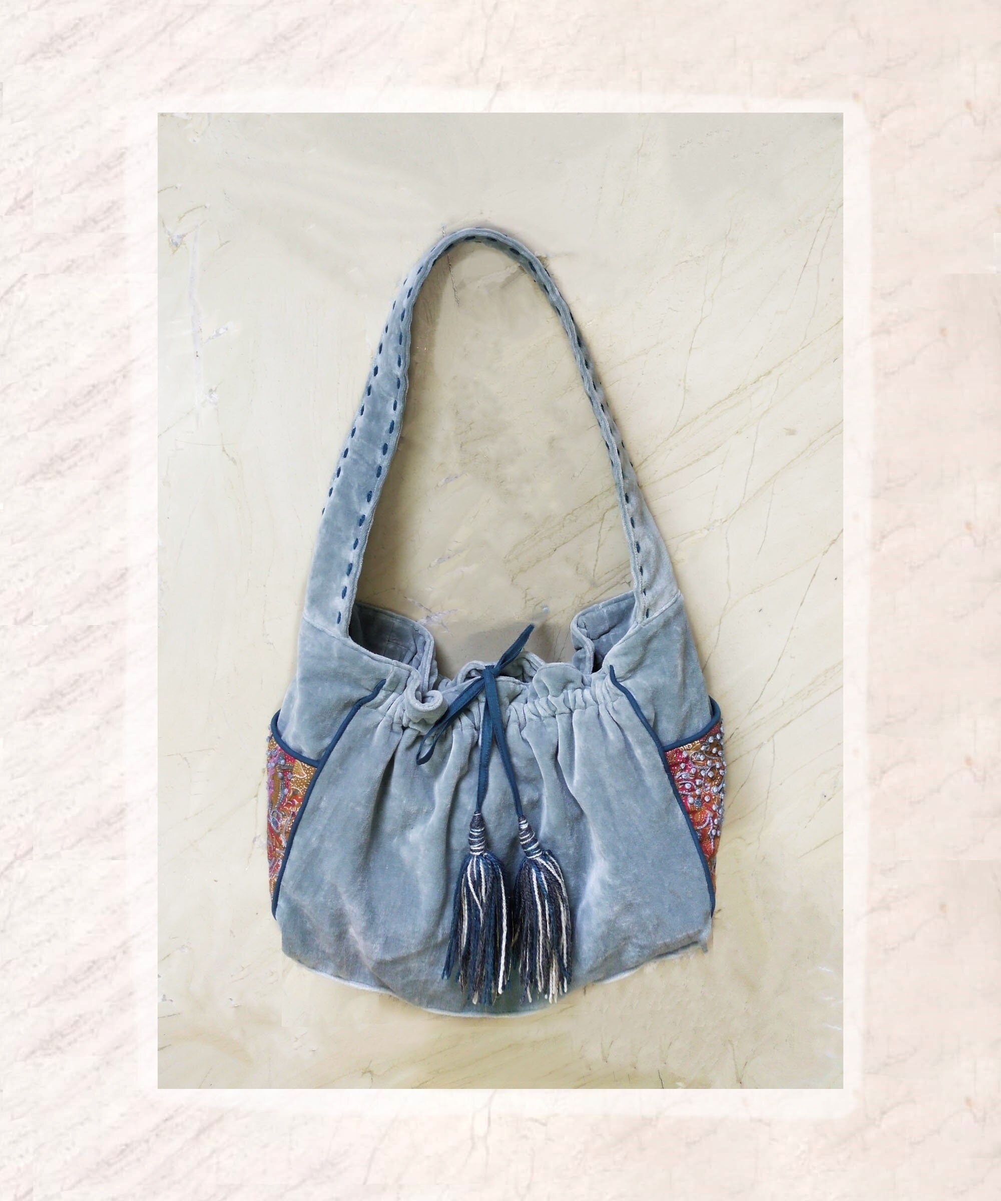 Wholesale handbags  Shop +1000 Brands Available