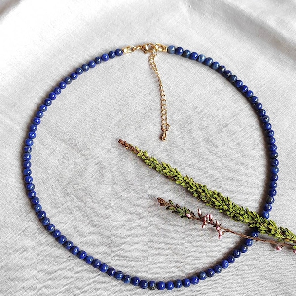 18K gold plated brass: necklace made of 4mm Lapis Lazuli pearls