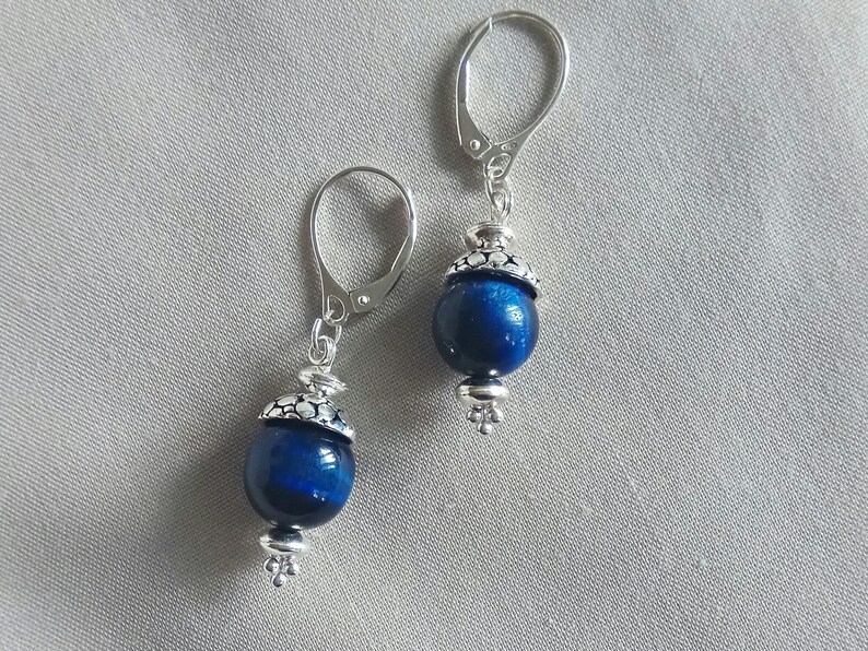 925 Silver Dark Blue Earrings with Blue Cateye Pearl