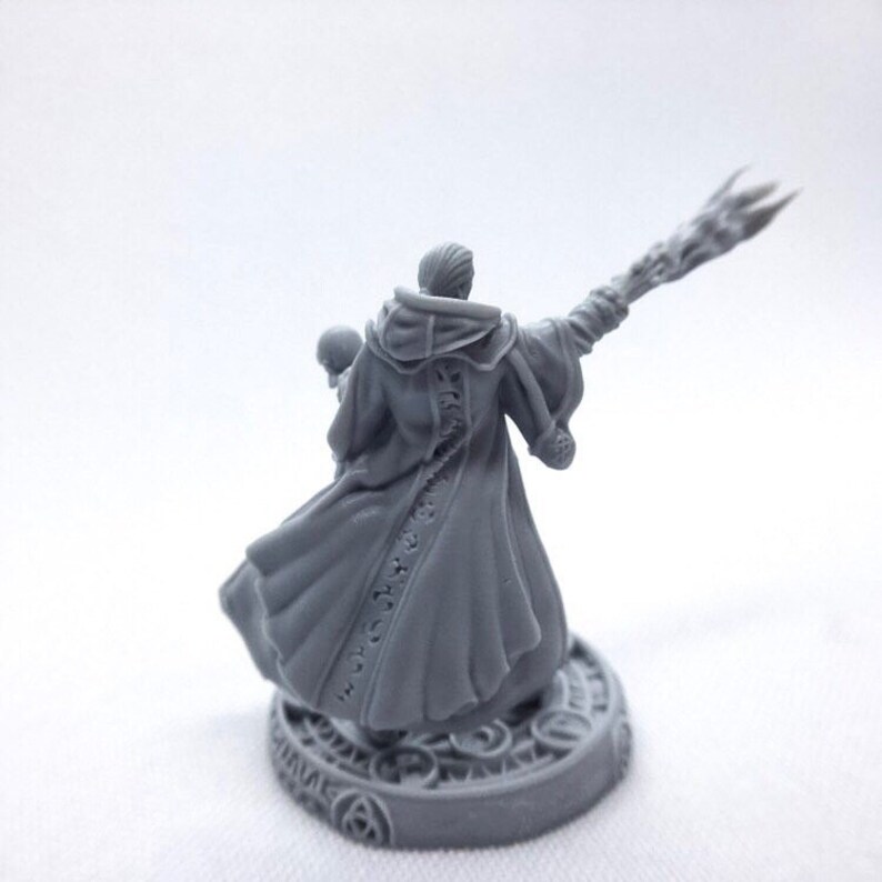 28mm Wizard miniature for Dungeons and Dragons D&D DnD Etsy