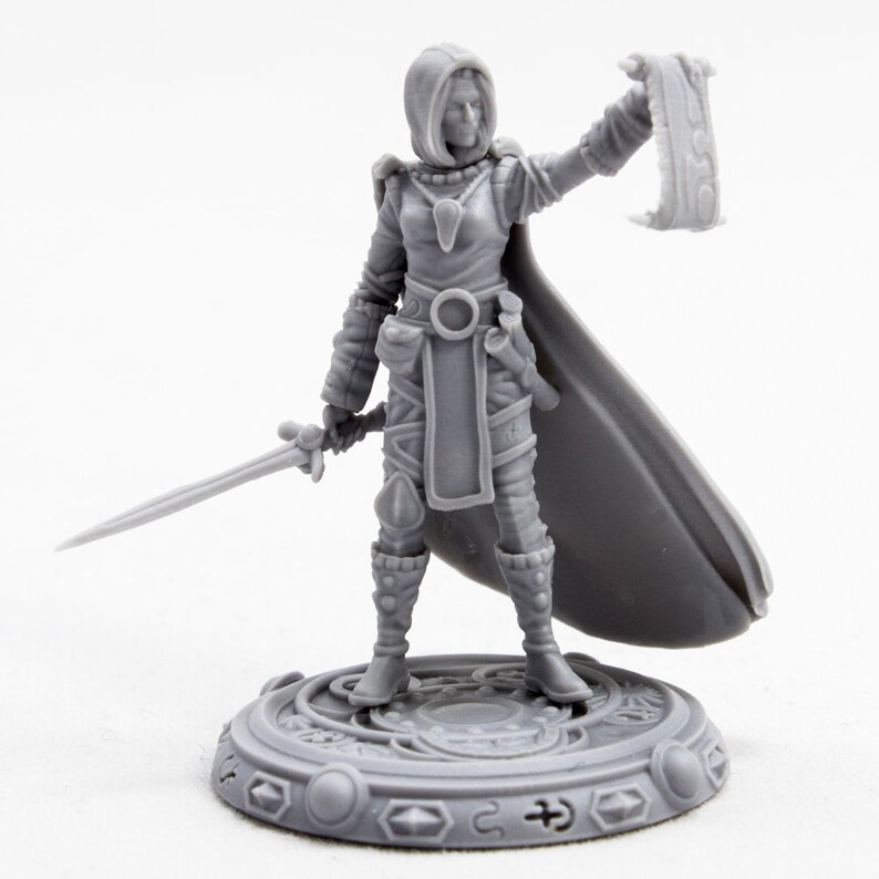 28mm Female Wizard miniature for tabletop RPG D&D DnD Etsy