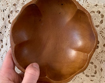 Vintage Wooden Bowl | Clover shape| Trinket monkey pod | Made in the Phillipines | Kitchen Decor | Retro