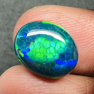 Ethiopian Welo Smoked Black Opal Cabochon 4.10 Ct – Honeycomb Pattern Loose Gemstone 13x10.5x5mm