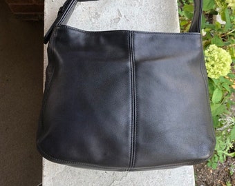COACH Vintage 90s USA Flatiron Leather Zipper Black Hobo