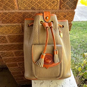 Vintage Leather Drawstring Bucket Sling Bag Vintage Coach Legacy Drawstring Bag USA ... Black Leather  main image 2