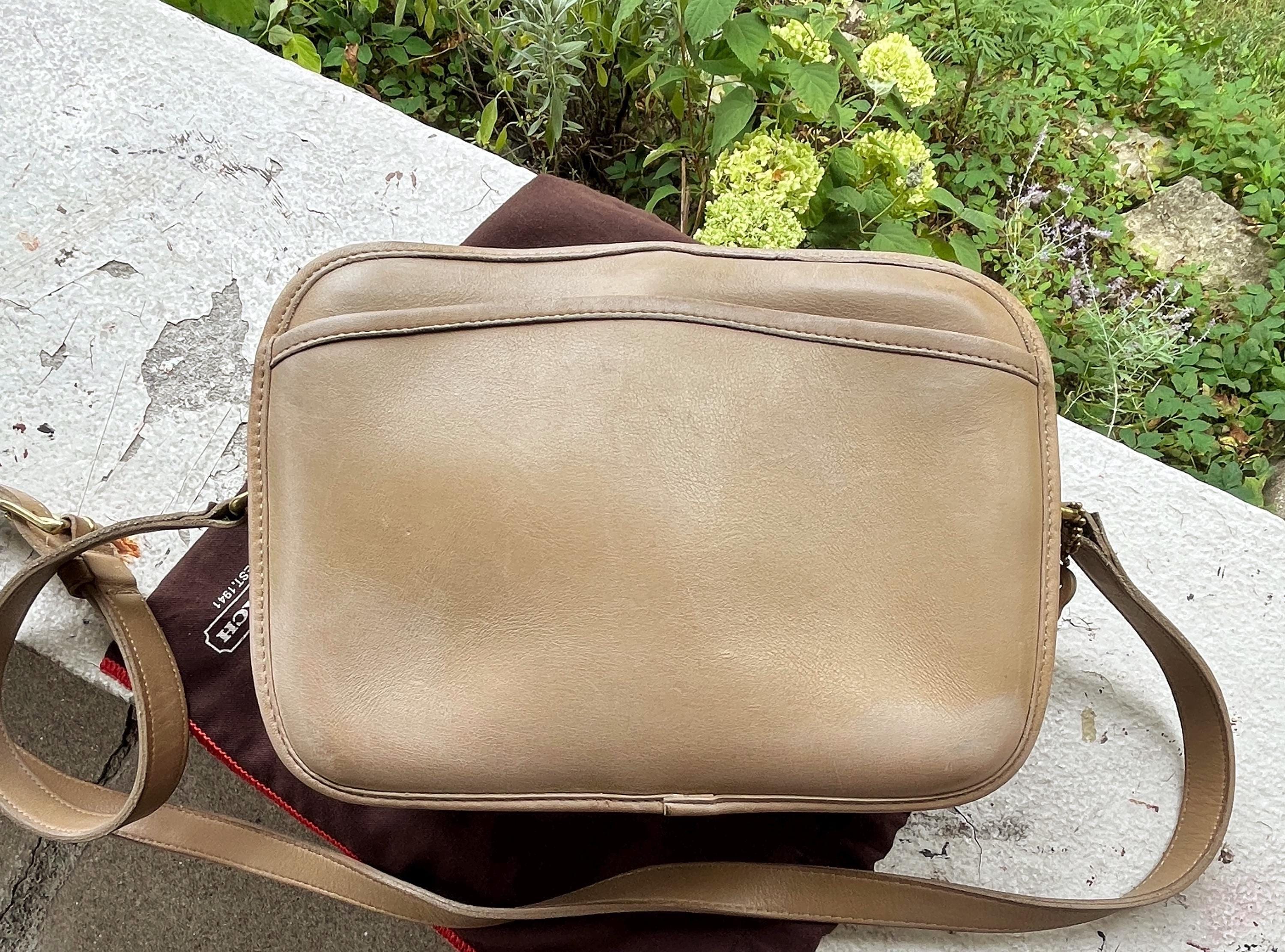 オールドコーチvintage MINI STATION BAG小物入れ 6e27e7742df9dcaa7453f10f4c8619