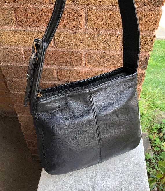 COACH Vintage 90s USA Flatiron Leather Zipper Black Hobo Shoulder