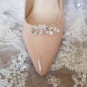 Pair of Elegant Rhinestone Crystal Bridal Wedding Shoe Clip Decorations