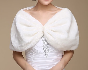 Schlichte Elfenbein Creme Kunstpelz Braut Cape Schal Wrap mit Faux Perlen Detail - Perfekt für Herbst oder Winter