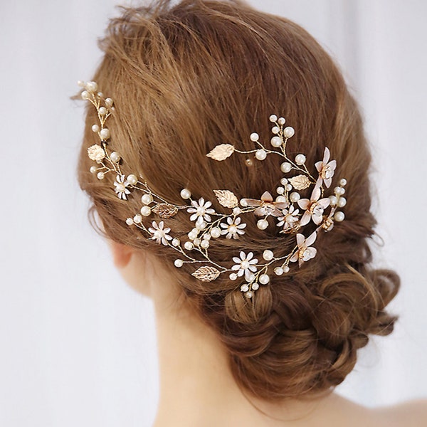 Belle coiffe de mariée en fausse perle d’or et de fleur faite à la main