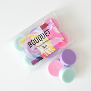 Bouquet: 100% Soy Wax Melt Floral Collection Hand Poured, Assortment of Aromatically Scented Melts image 3