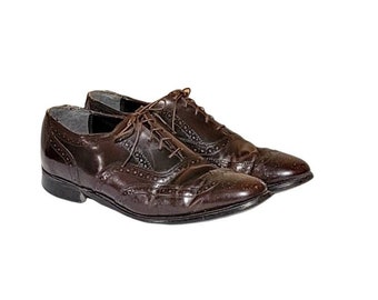 Men Vintage Brown Leather Wingtip Shoes Size 9 1/2D//Men Dress Shoes/ Men Lace Up Oxfords