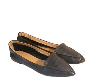 Women Vintage Leather Black Pointy Toe Flats by J CREW size 7/Women Designer Flats/ Women Slip On Shoes