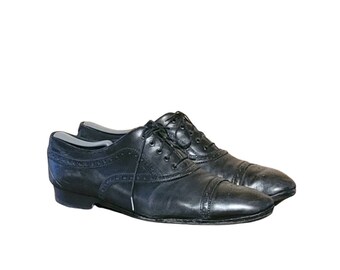 Men Vintage Black Dress Shoes By Salvatore Ferragamo Size 11D/Men Leather Shoes Salvatore Ferragamo Black Leather Solid Size 11 Cowhide  main image 2
