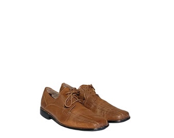 Vintage Stacy Adams Wingtip Oxfords: Brown Leather Lace up  display picture 1