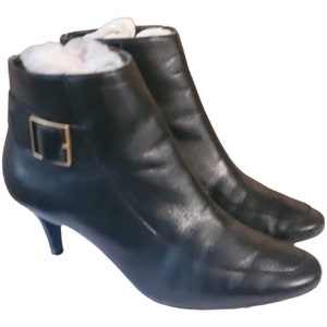 Men Vintage Leather Black Ankle Boots by Lacoste Size 11.5  display picture 3