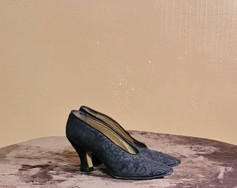 Women Vintage Black Victorian Style Pumps By Via Spiga Size 7.5 AA/Women Costume Shoes/ Women Designer Shoes