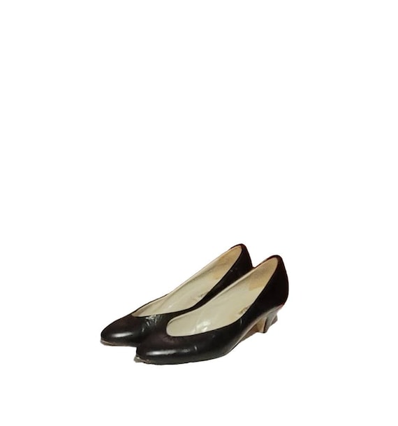 Women Vintage Leather Black Pumps By Bandolino Siz