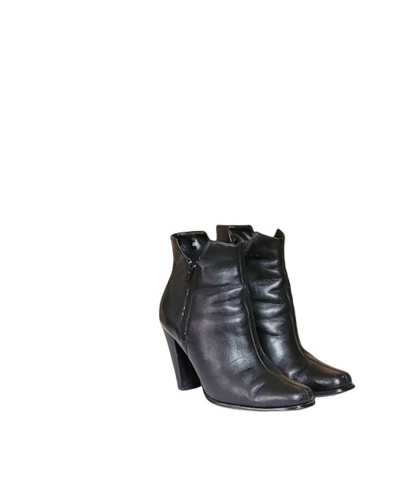 Women Vintage Black Leather Ankle Boots By Newpor… - image 1