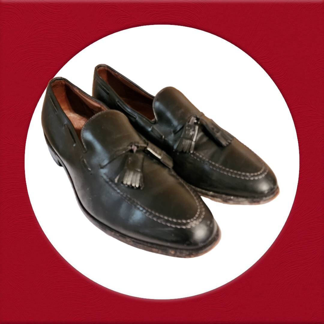 Allen Edmonds Newport Tassel Loafers Mens 11.5 B Black Leather Old Money Office Allen Edmonds Newport Dress Shoes Tassel Loafers Black  main image 3