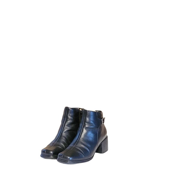 Women Vintage Leather Black Ankle Boots By Predic… - image 2