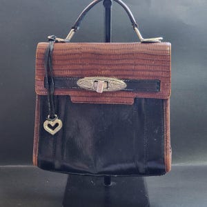 Vintage Brighton Leather Bag. Brighton Black Brown Embossed Flap Turn-Lock Bag. Leather Brighton Silber Logo Shoulder Handbag.