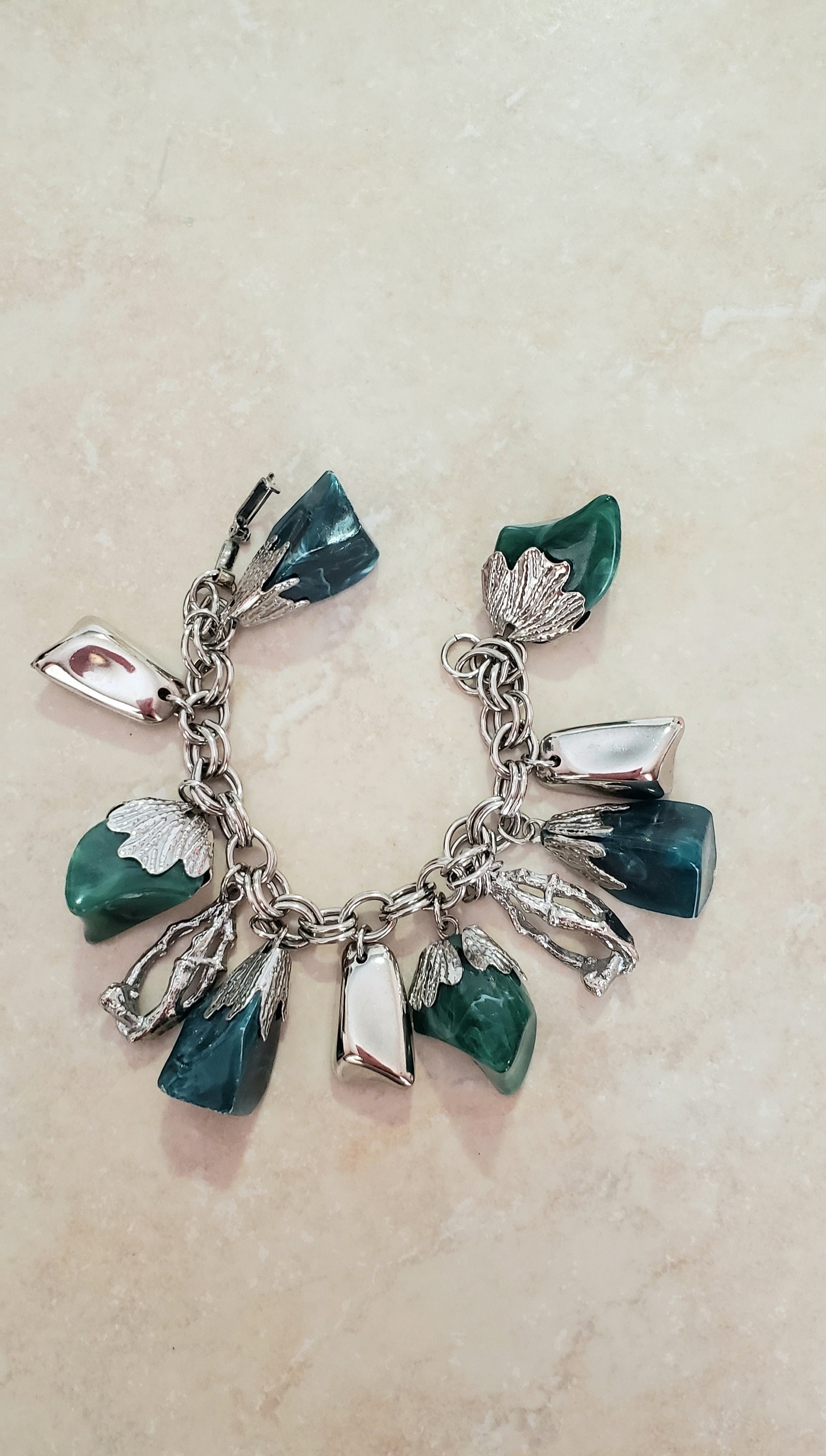 Lucite Bracelet. Green Bracelet. Vintage Bracelet. Silver Tone Etsy UK